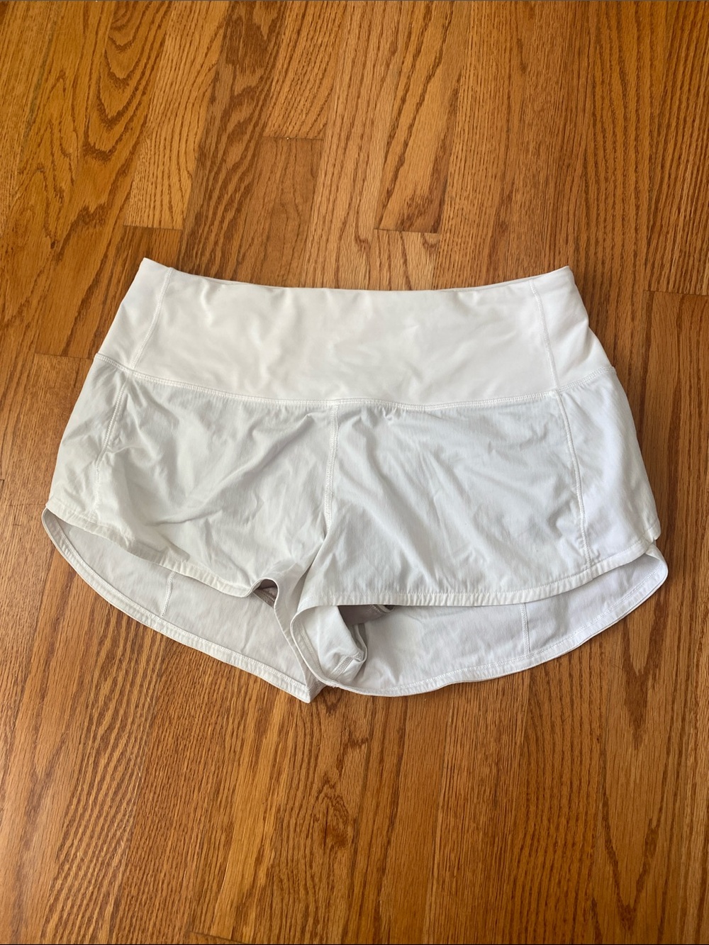 Lululemon Speed Up Short High-Rise *2.5" White Size 6